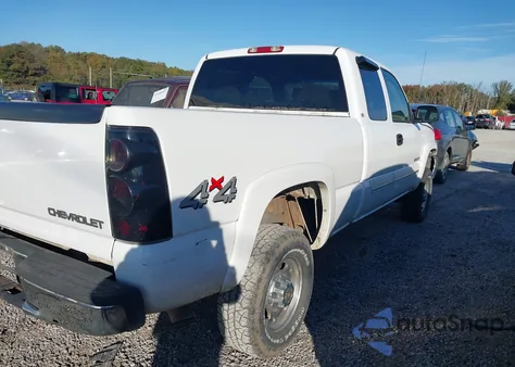 2003 Chevrolet Silverado 2500Hd Ls from USA, damaged, VIN 1GCHK29U03E329710